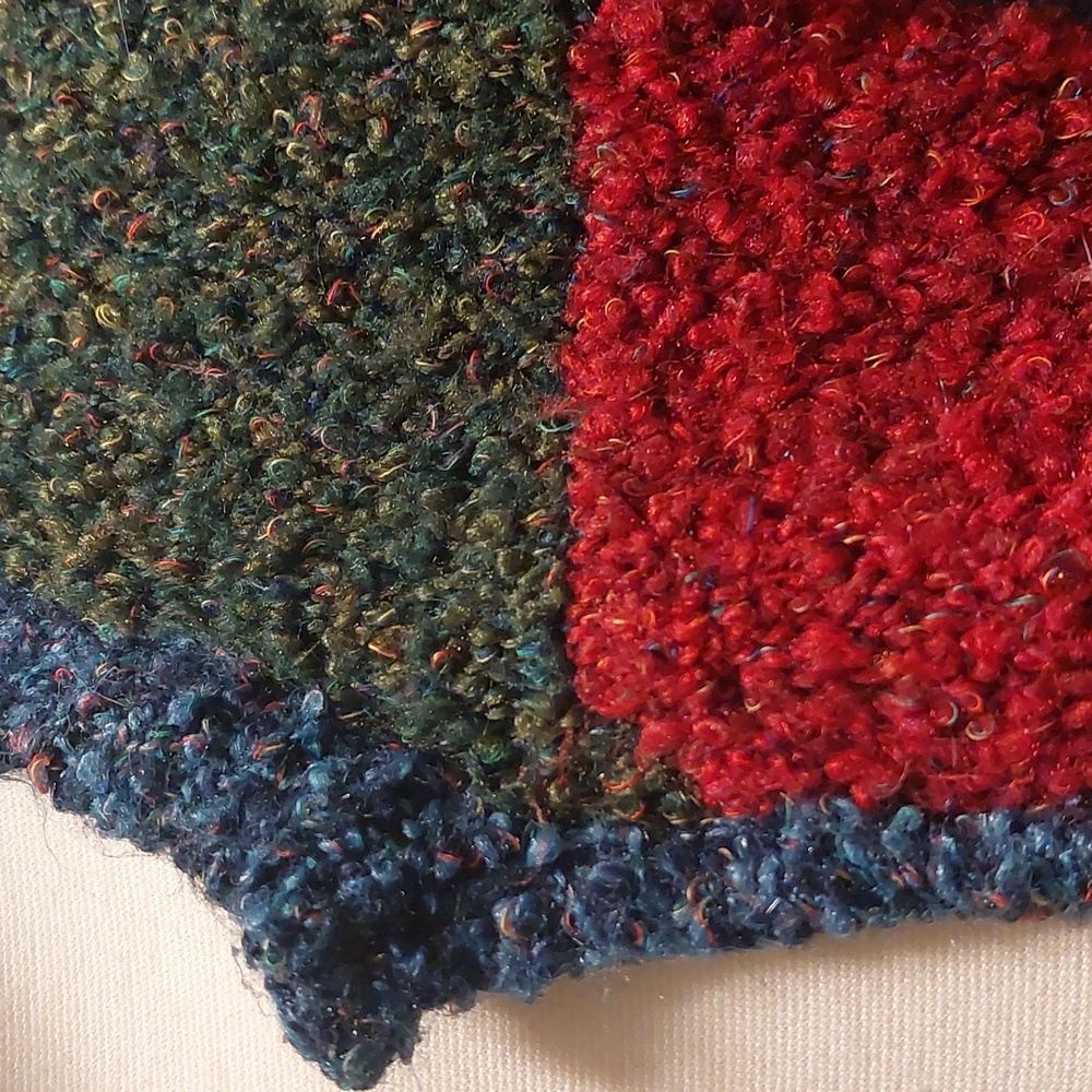 Sweaters. - Picture 4 of 4